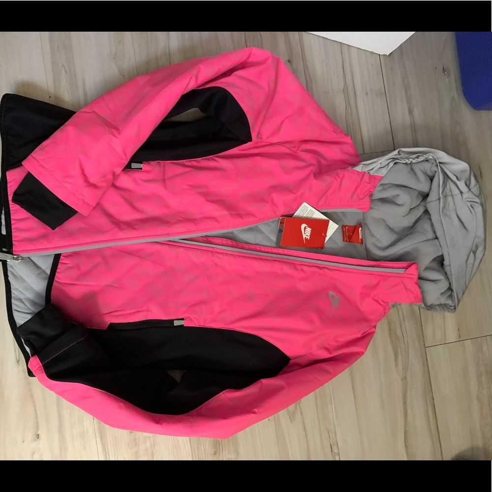 New with tag Nike girls Jacket